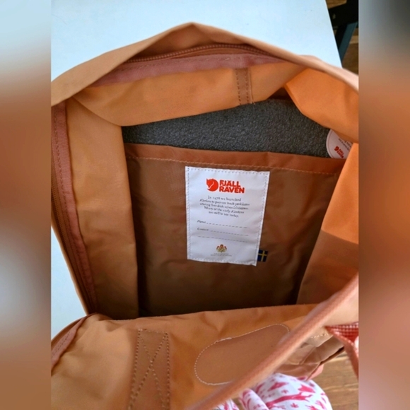 Fjällräven Kånken Backpack - Picture 3 of 4